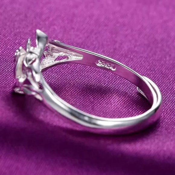 (10) Intricate Silver Rose Ring - Picture 3 of 3